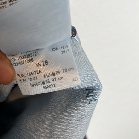 Levi’s Premium High Rise Deconstructed Mini Skirt Sz 28 - Picture 10 of 10